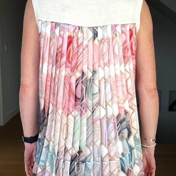 Ted Baker sleeveless top, size 4/XS-S (TB size 1), cream front + coloured back. - Picture 1 of 8